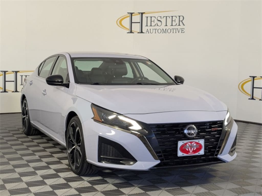 Used 2024 Nissan Altima 2.5 SR Sedan