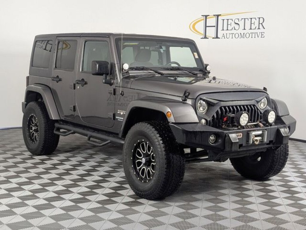 Used 2016 Jeep Wrangler Unlimited Sahara SUV