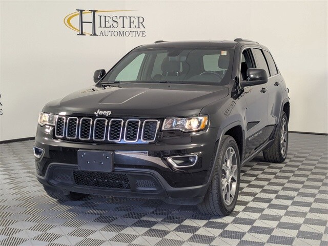 2021 Jeep Grand Cherokee Laredo X photo 3