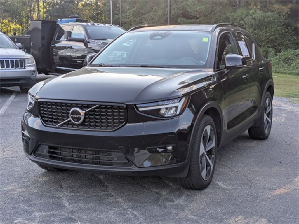 Used 2023 Volvo XC40 Ultimate SUV