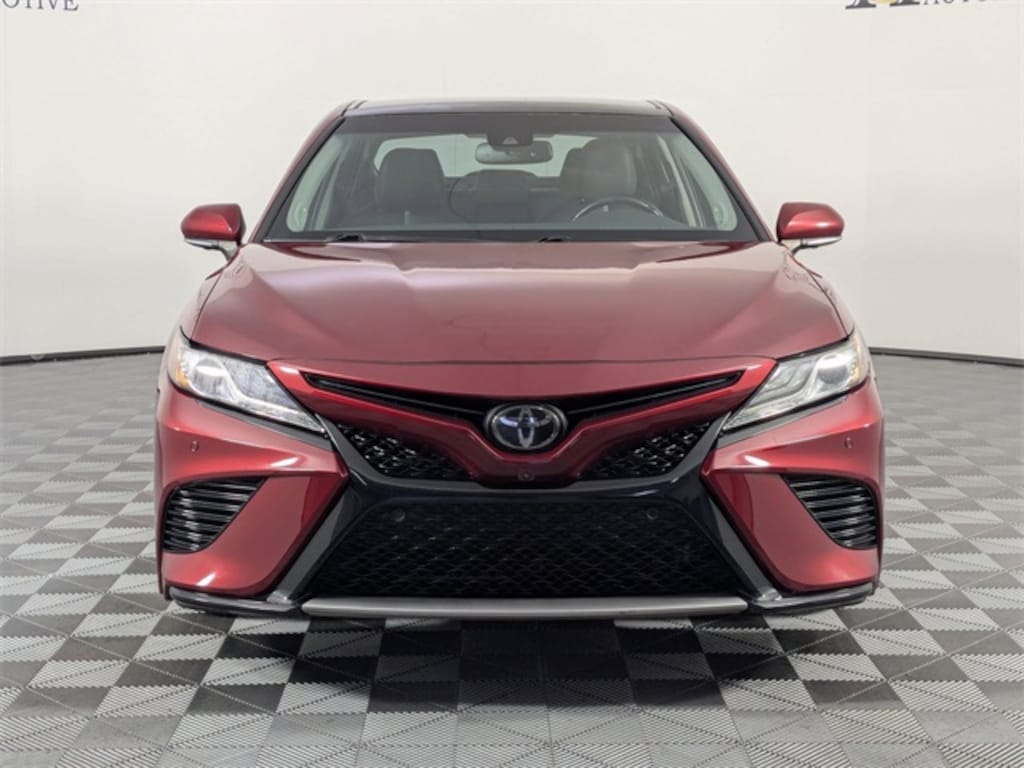 Used 2018 Toyota Camry XSE Sedan