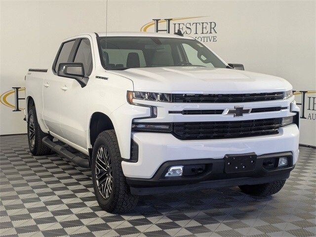 2020 Chevrolet Silverado 1500 RST photo 2