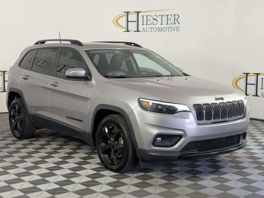 Used 2020 Jeep Cherokee Altitude SUV