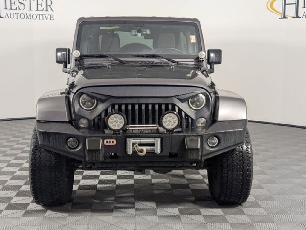Used 2016 Jeep Wrangler Unlimited Sahara SUV
