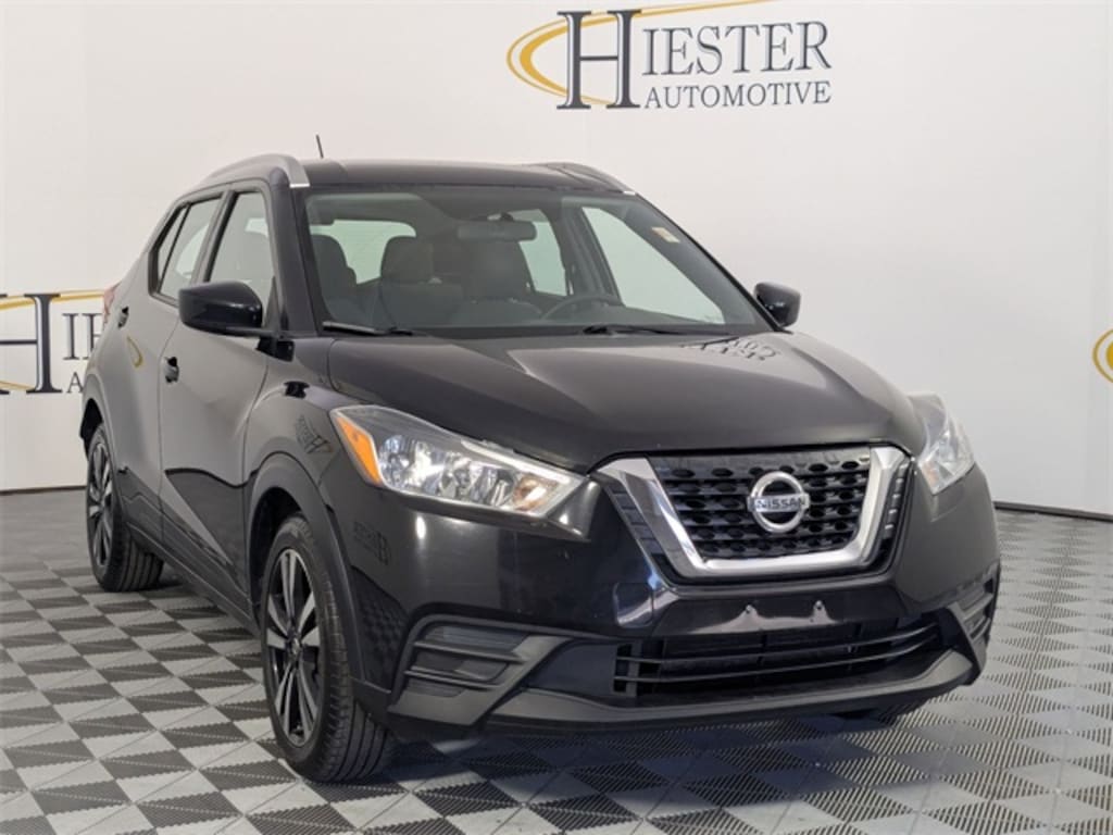Used 2019 Nissan Kicks SV SUV