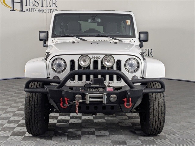 2018 Jeep Wrangler Unlimited Sahara photo 2