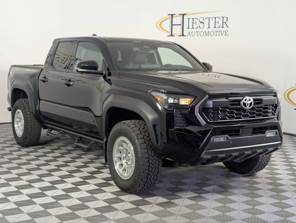 Used 2025 Toyota Tacoma TRD Off-Road Truck