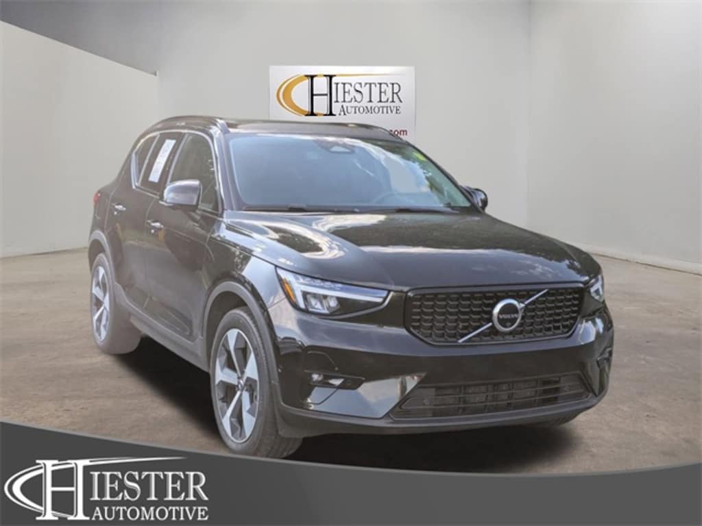 Used 2023 Volvo XC40 Ultimate SUV