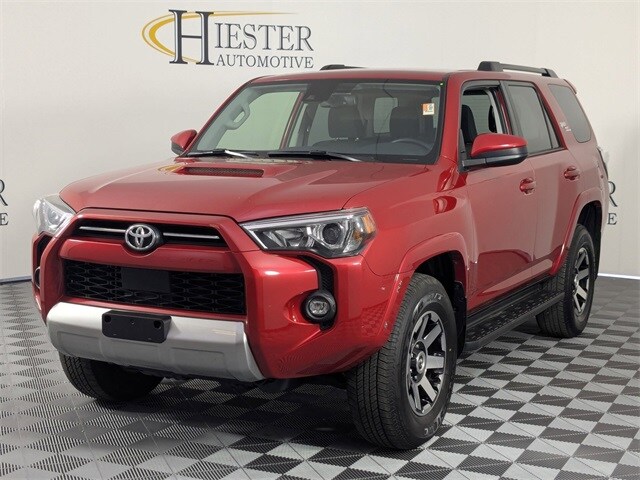 2024 Toyota 4Runner TRD Off-Road photo 3