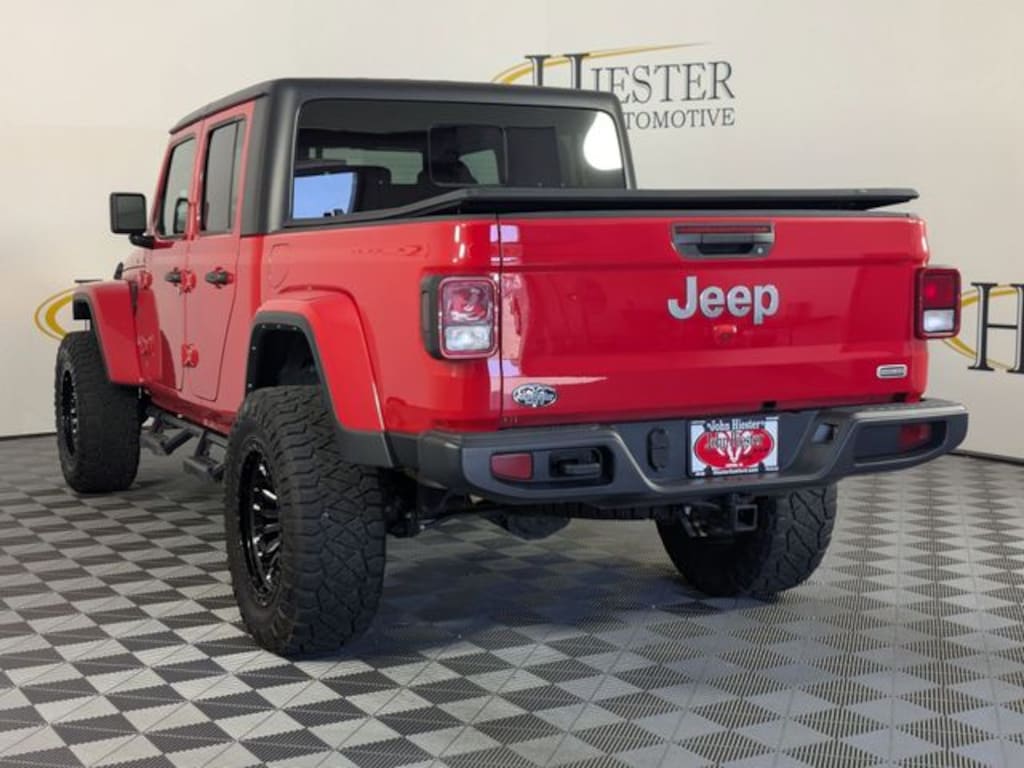 Certified 2023 Jeep Gladiator Overland Truck