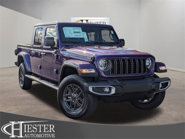 2026 Jeep Gladiator Sport S's photo