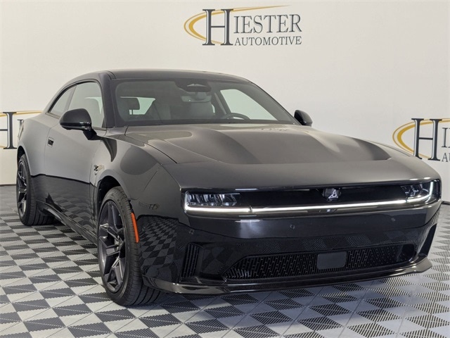 Used 2024 Dodge Charger Daytona R/T with VIN 2C3CDBCK2RR206258 for sale in Lillington, NC