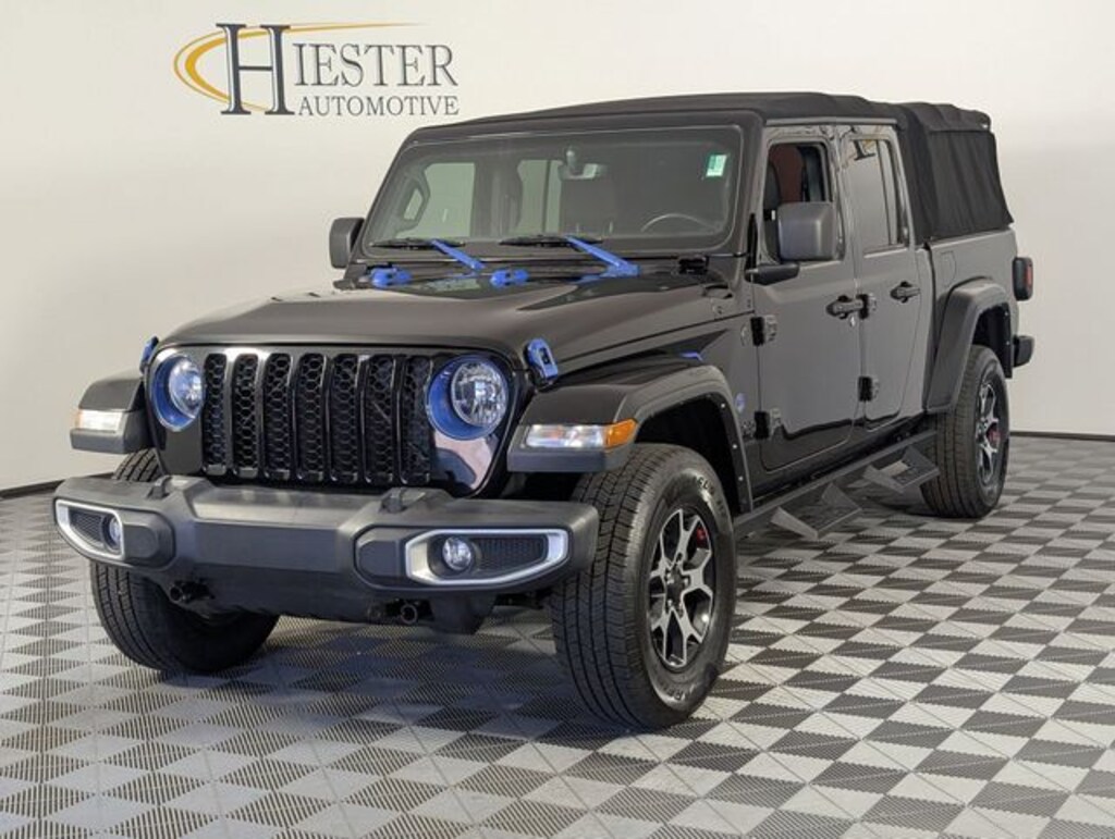 Certified 2022 Jeep Gladiator Sport Truck Crew Cab