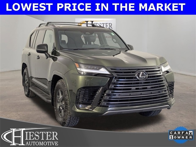 2025 Lexus LX Luxury's photo