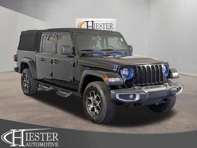 2022 Jeep Gladiator Sport S's photo