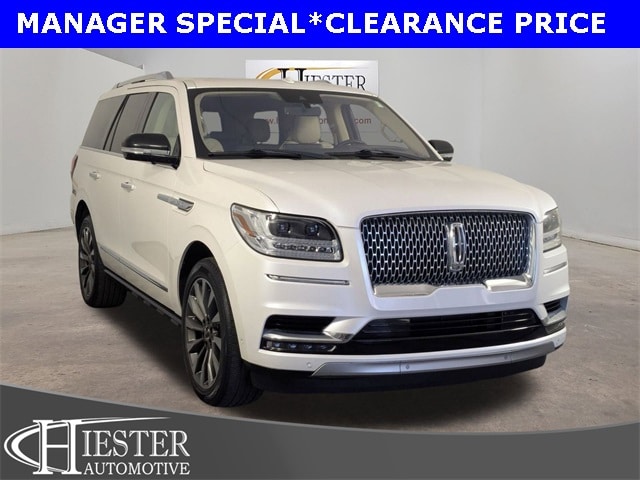 2019 Lincoln Navigator Select's photo