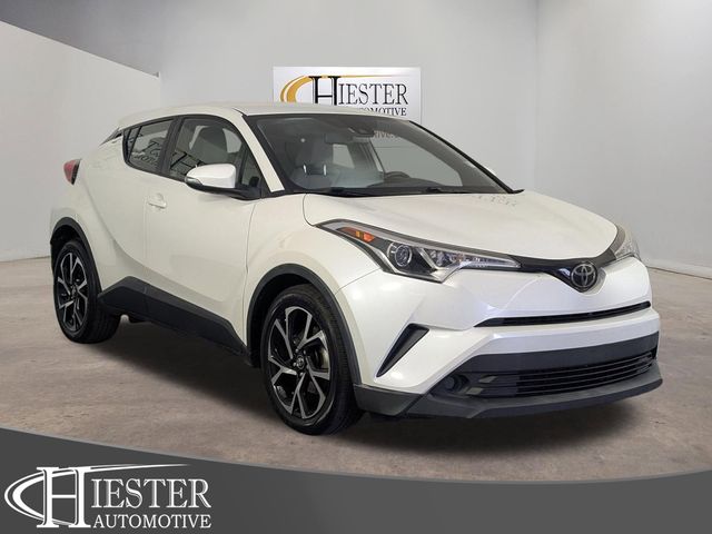 2019 Toyota C-HR XLE's photo