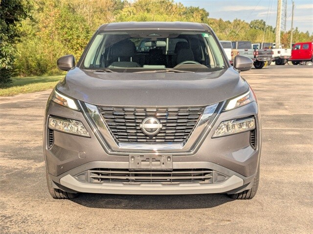 2023 Nissan Rogue SV photo 2