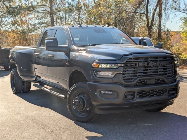2026 Ram 3500 Tradesman photo 2