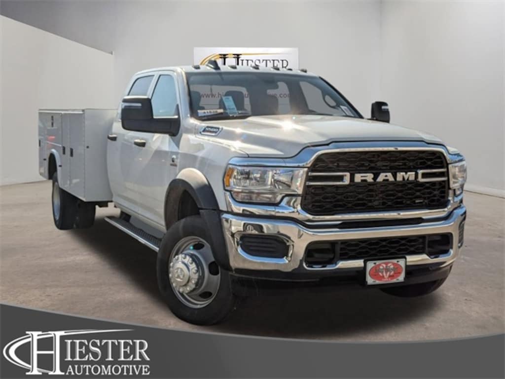 New 2024 Ram 5500 Chassis Cab 5500 TRADESMAN CHASSIS CREW CAB 4X4 84' CA Pickup