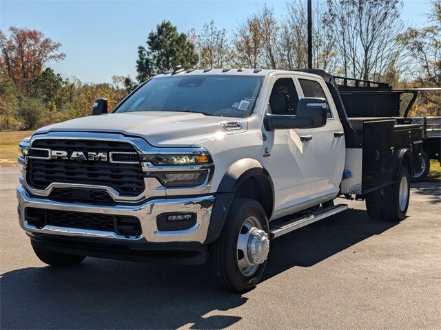 2026 Ram 5500 Tradesman photo 4