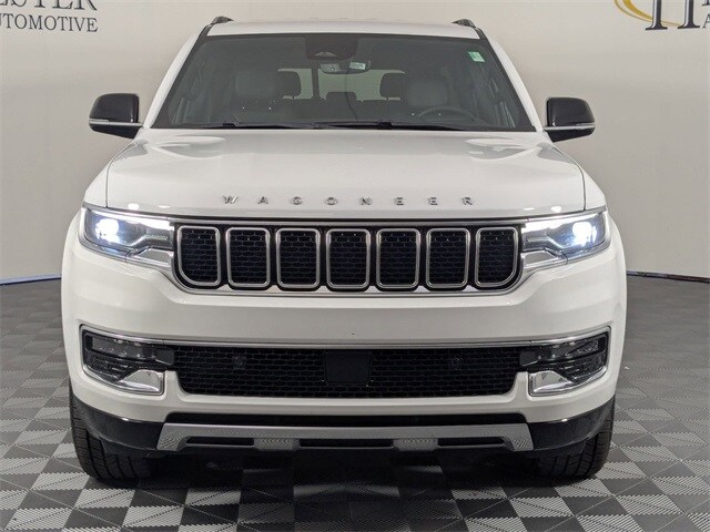 2024 Jeep Wagoneer L Series III photo 3