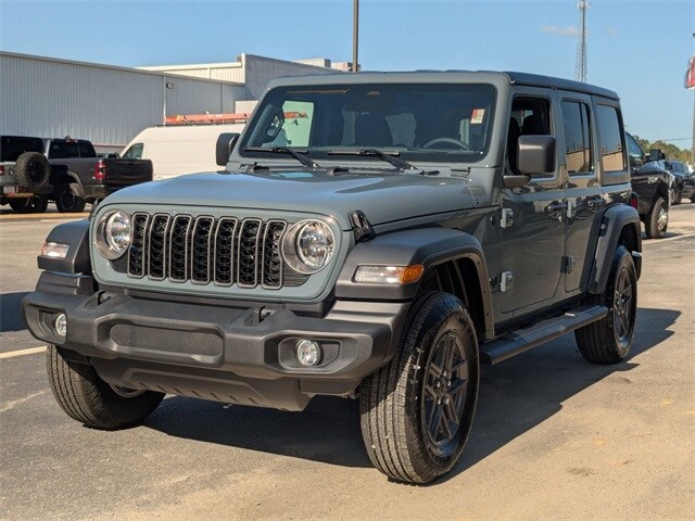 2025 Jeep Wrangler Sport S photo 4