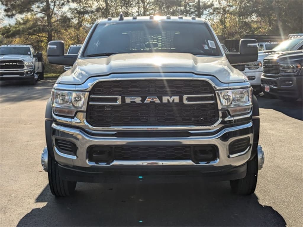 New 2024 Ram 5500 Chassis Cab 5500 TRADESMAN CHASSIS CREW CAB 4X4 84' CA Pickup