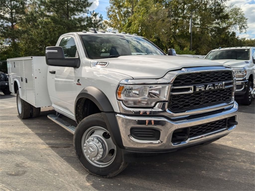 New 2024 Ram 5500 Chassis Cab 5500 TRADESMAN CHASSIS REGULAR CAB 4X4 84' CA Pickup