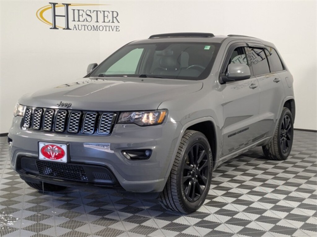 Used 2019 Jeep Grand Cherokee Altitude SUV