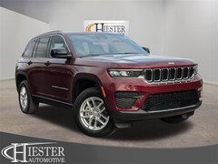 2025 Jeep Grand Cherokee LAREDO X 4X4 Sport Utility
