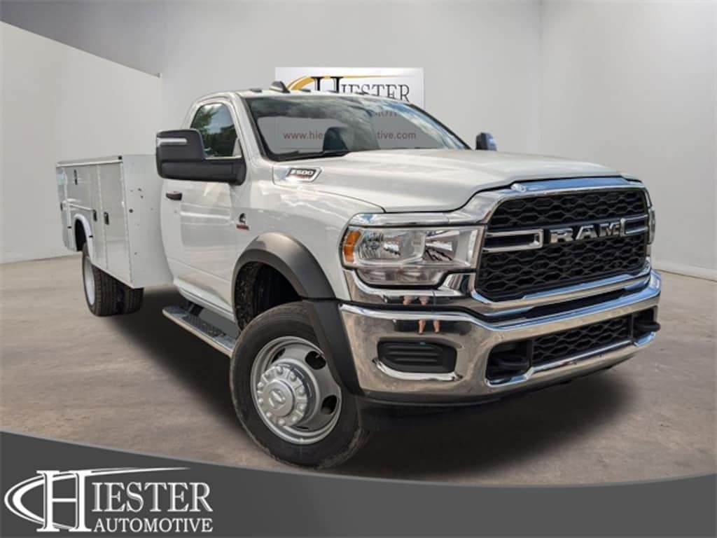 New 2024 Ram 5500 Chassis Cab 5500 TRADESMAN CHASSIS REGULAR CAB 4X4 84' CA Pickup