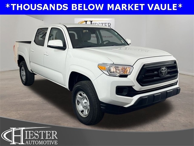 2022 Toyota Tacoma SR's photo