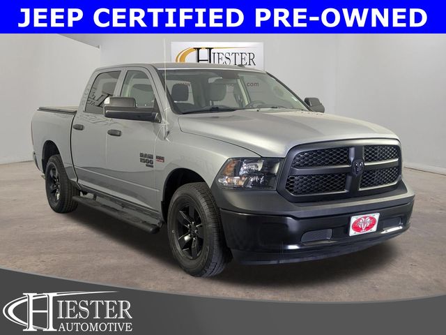 2022 RAM 1500 Classic Tradesman 4x4 Crew Cab 5'7's photo