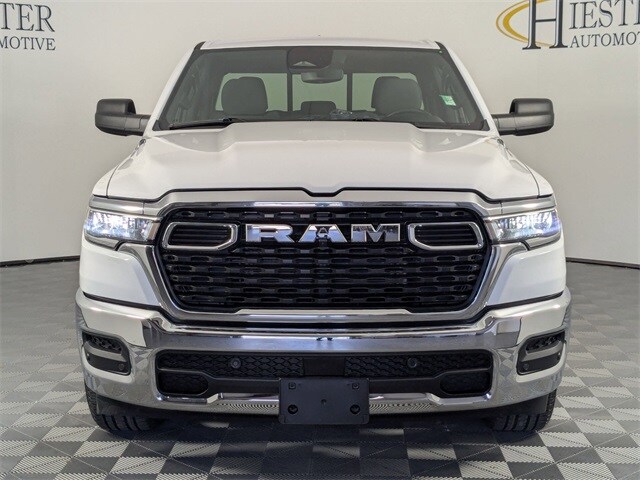 2025 Ram 1500 Tradesman photo 3