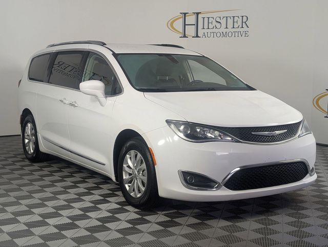 Used 2019 Chrysler Pacifica Touring L with VIN 2C4RC1BG8KR539697 for sale in Lillington, NC
