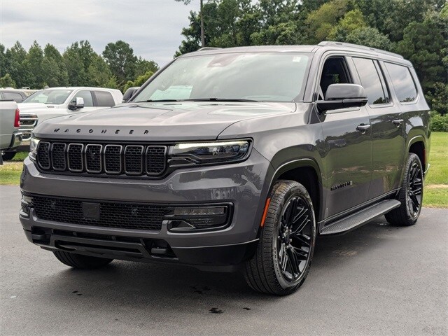 2025 Jeep Wagoneer L Carbide photo 4