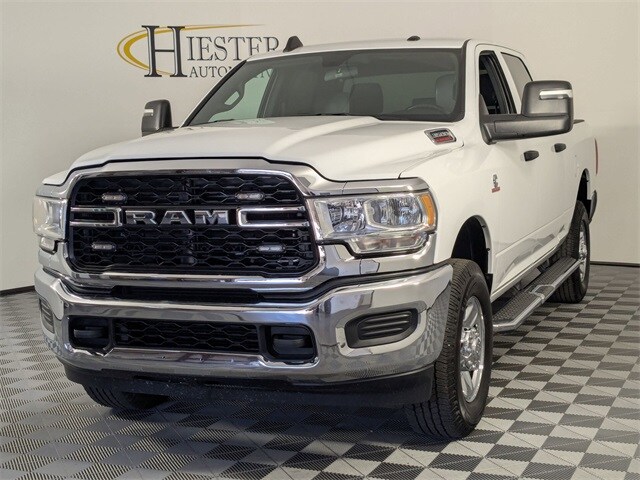 2024 Ram 3500 Tradesman photo 4