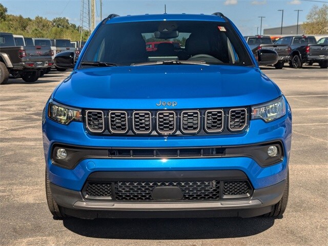 2026 Jeep Compass Latitude Altitude photo 3