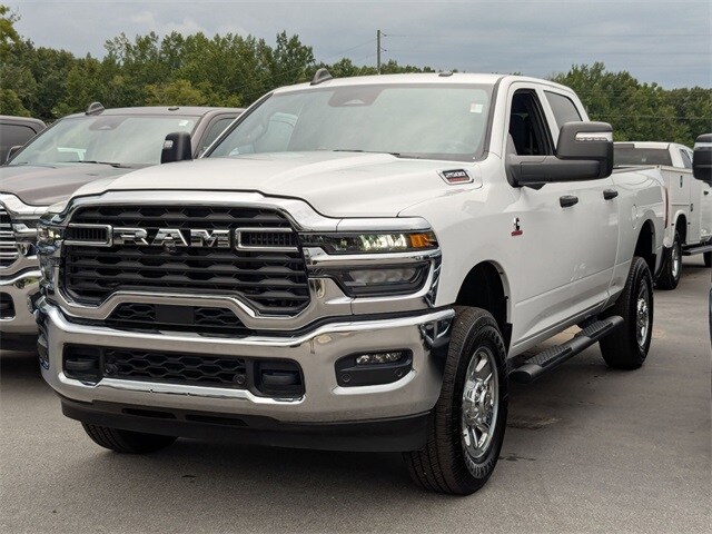 2025 Ram 2500 Tradesman photo 4