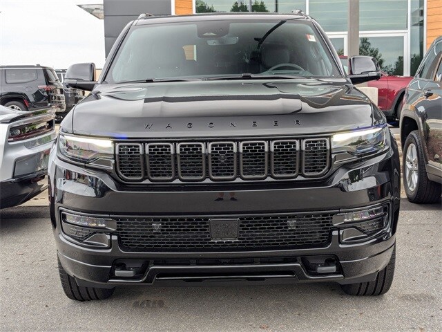 2025 Jeep Wagoneer L Series II photo 2
