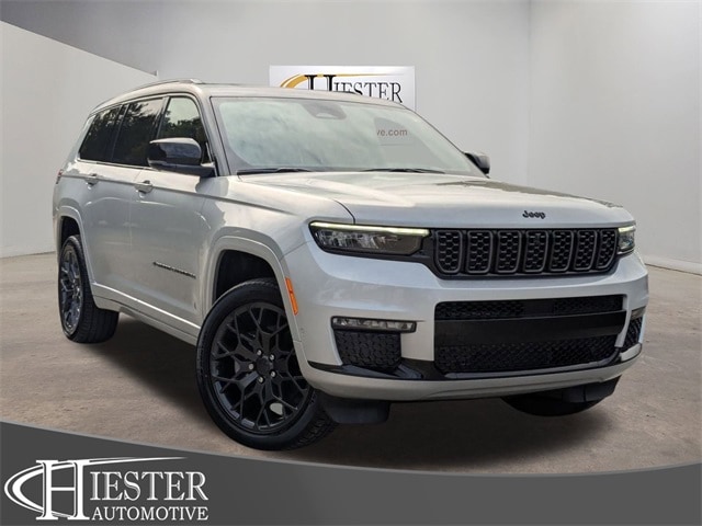 2025 Jeep Grand Cherokee L Summit Reserve's photo