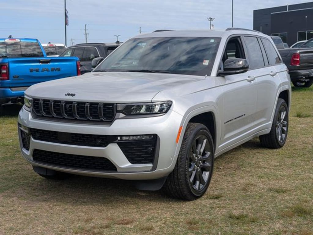 New 2026 Jeep Grand Cherokee LIMITED RESERVE 4X4 Sport Utility