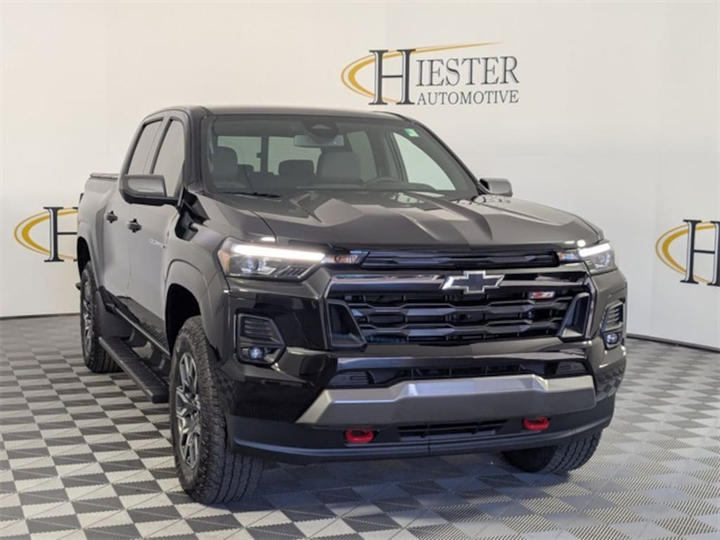 Used 2025 Chevrolet Colorado Z71 Truck Crew Cab