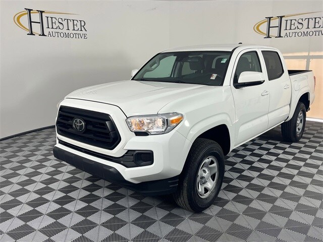 2022 Toyota Tacoma SR V6 photo 3