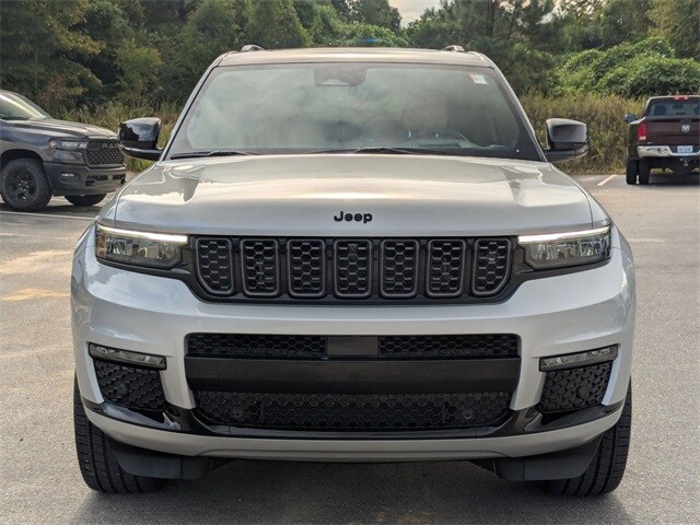 2025 Jeep Grand Cherokee L Summit Reserve photo 3