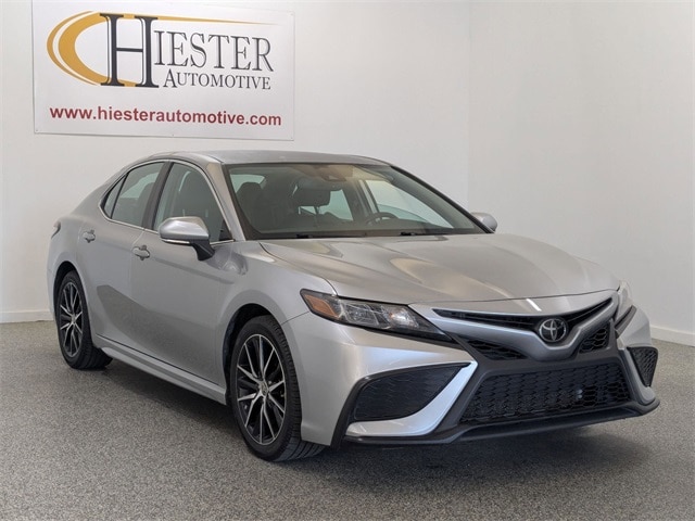 Used 2022 Toyota Camry SE with VIN 4T1T11AK6NU642203 for sale in Lillington, NC