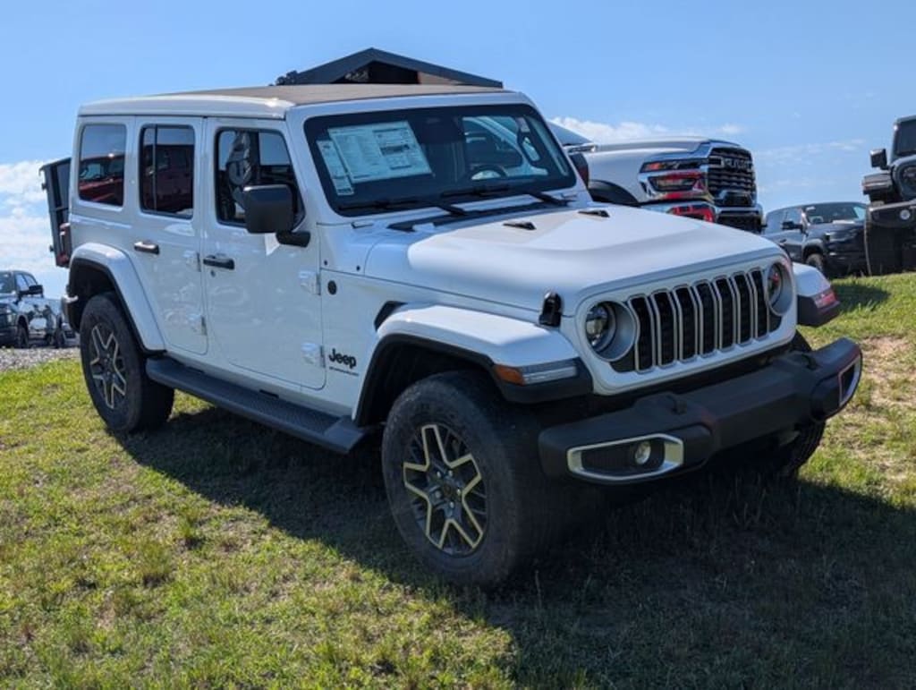 New 2026 Jeep Wrangler 4-DOOR SAHARA Sport Utility