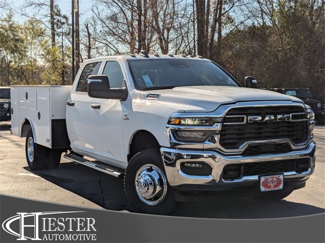 2026 RAM Ram 3500 Chassis Cab Tradesman's photo