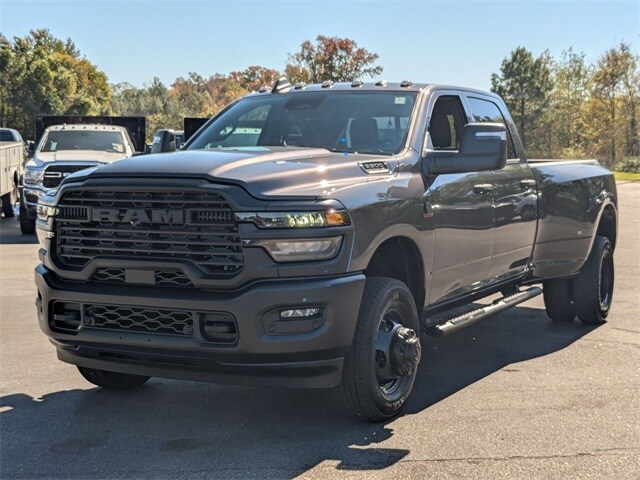 2026 Ram 3500 Tradesman photo 4
